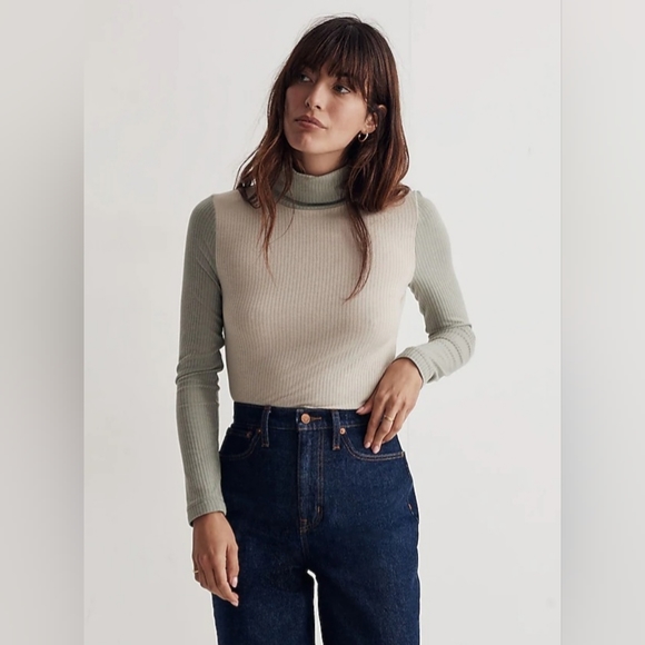 Madewell Colorblock Ribbed Turtleneck Top - Picture 4 of 8